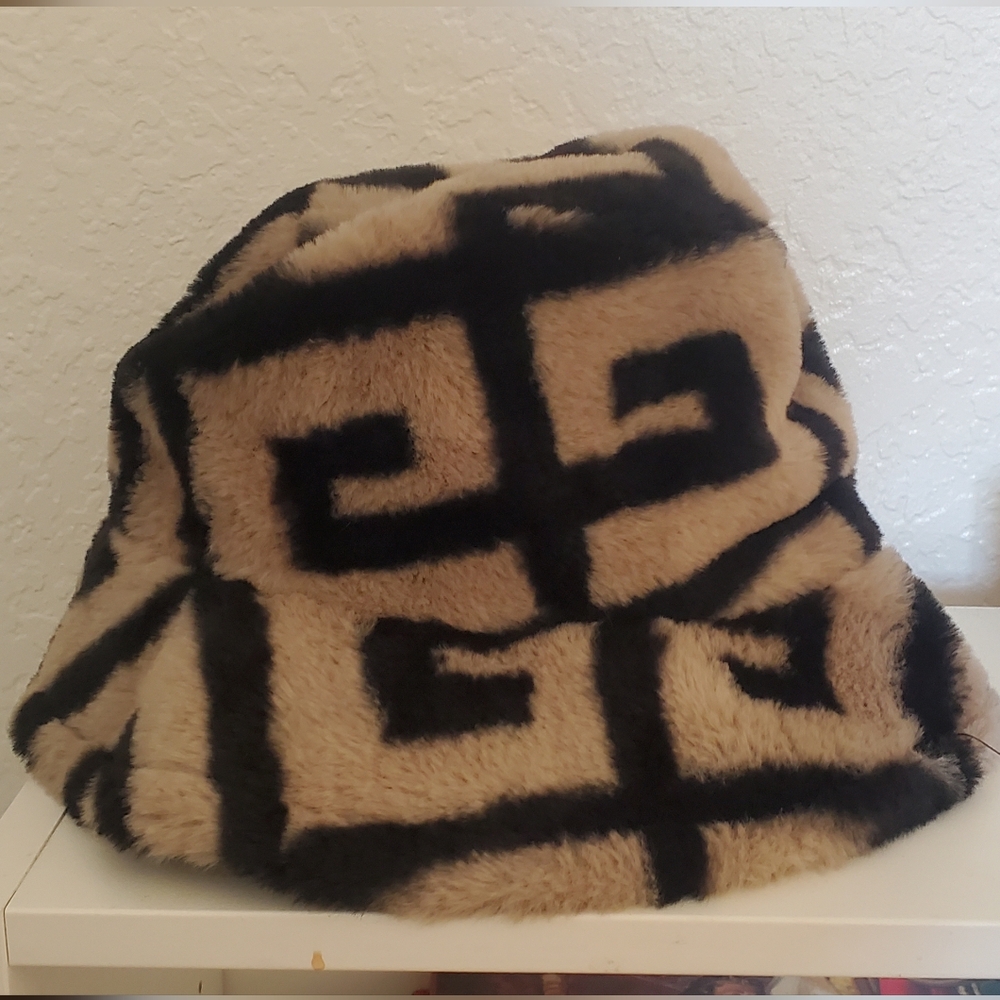 Fuzzy Tan and Black Bucket Hat